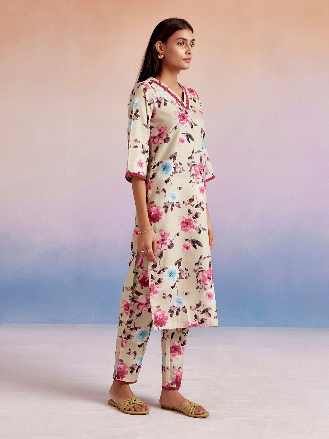 JAIPURI FLORAL  STRAIGHT KURTA  AND SET WITH PANT