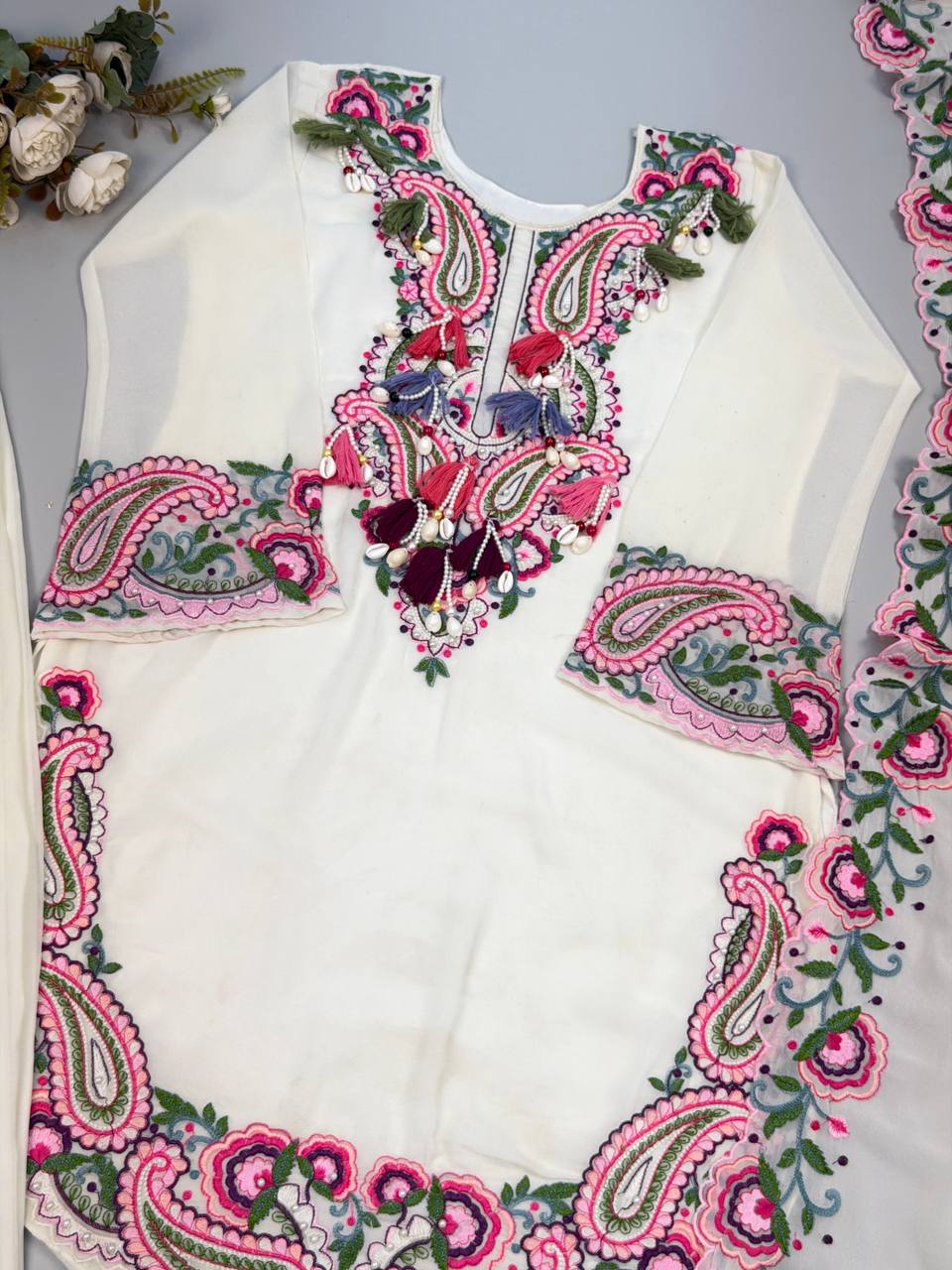 Elegant Embroidered Women's Ethnic Suit Set