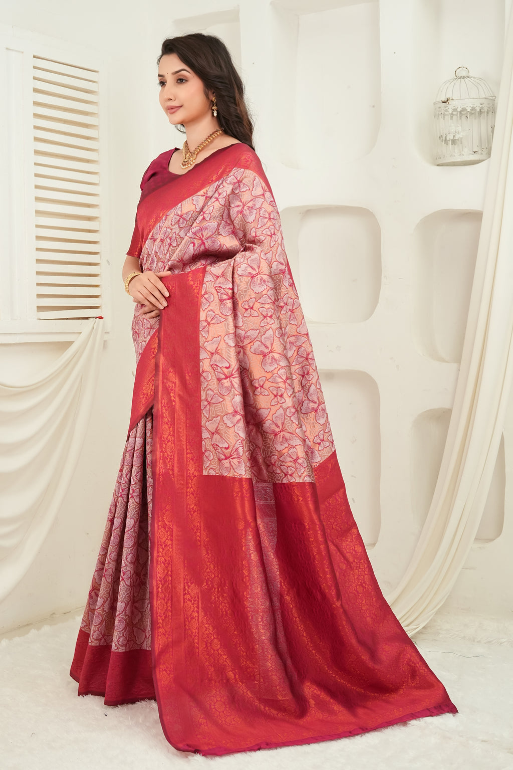 Premium Jacquard Silk Saree with Zari Woven Floral Design & Rich Contrast Pallu