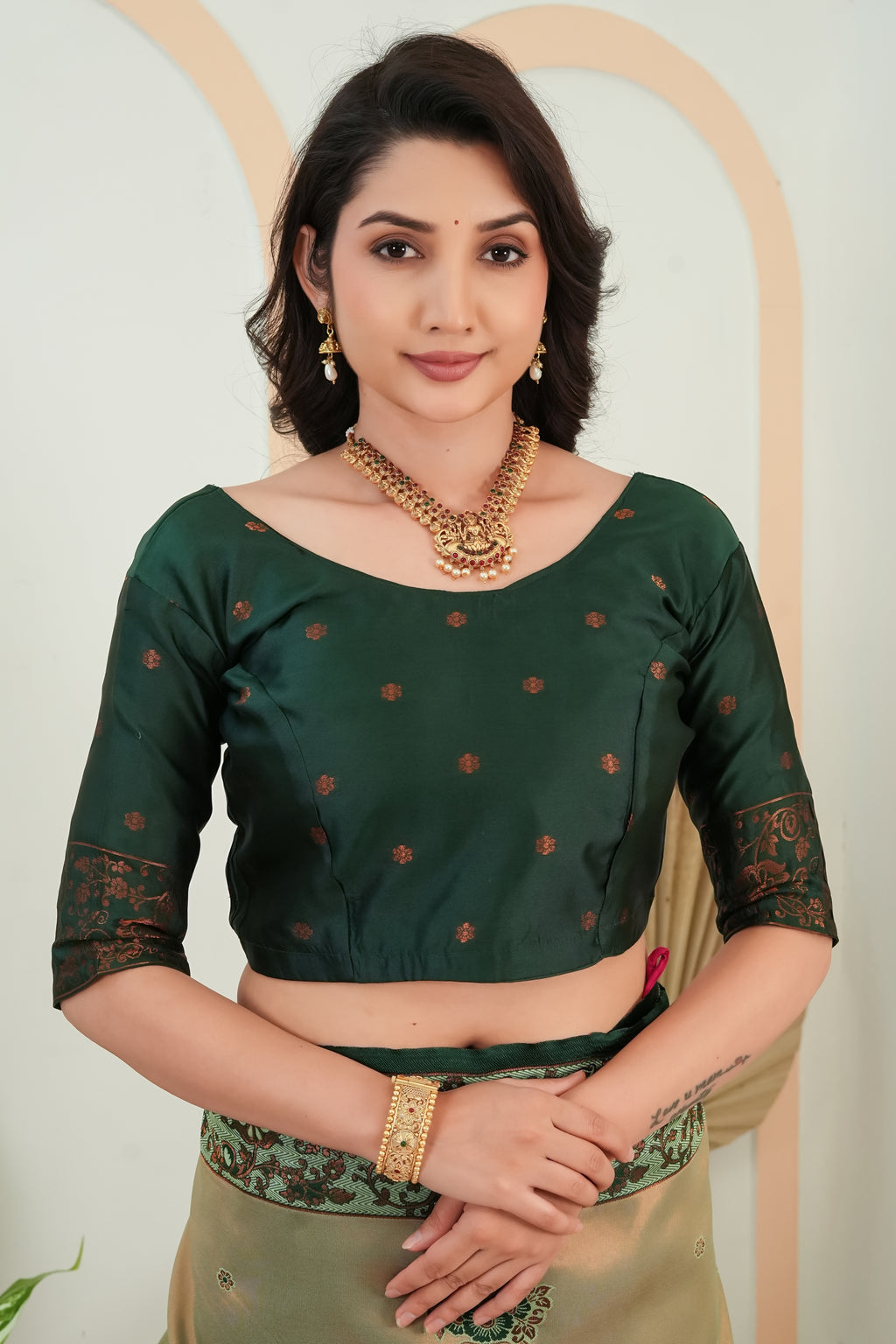 Royal Olive Banarasi Silk Saree with Rich Green Zari Pallu