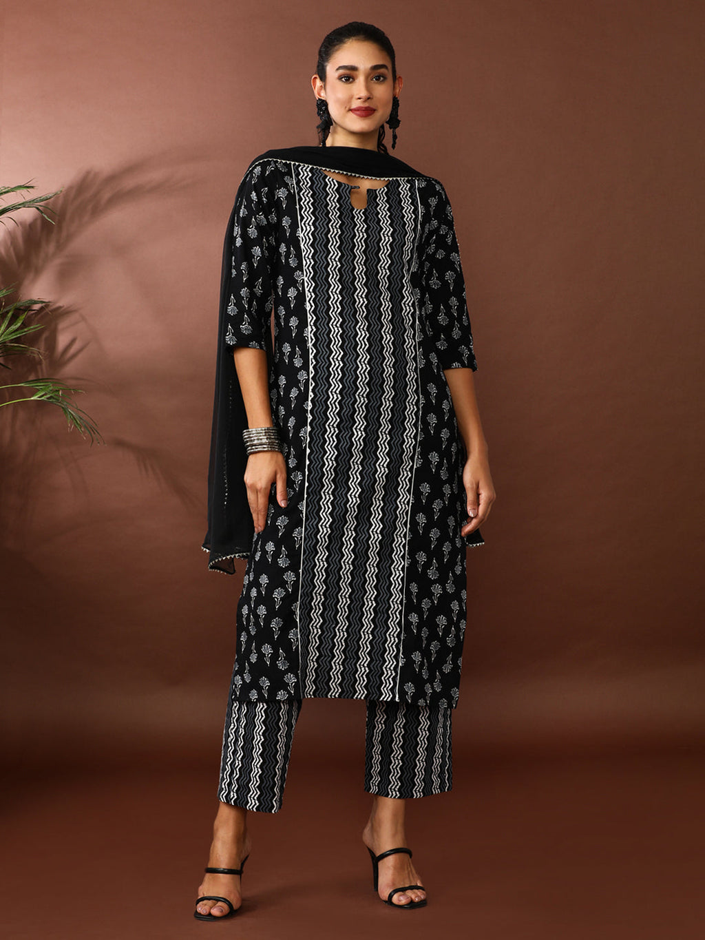 Floral Printe Straight Pure Cotton Kurta & Trousers Sets
