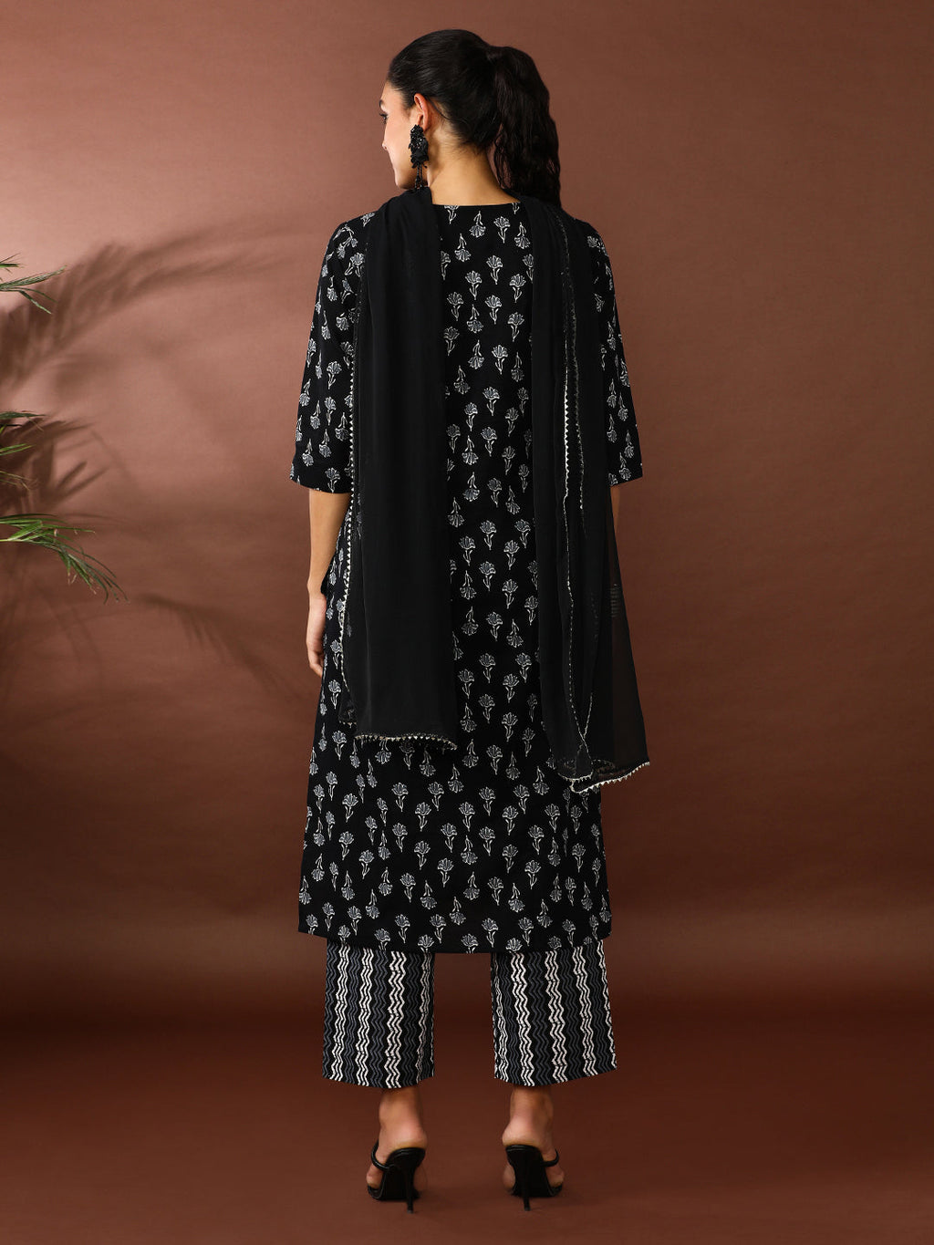 Floral Printe Straight Pure Cotton Kurta & Trousers Sets
