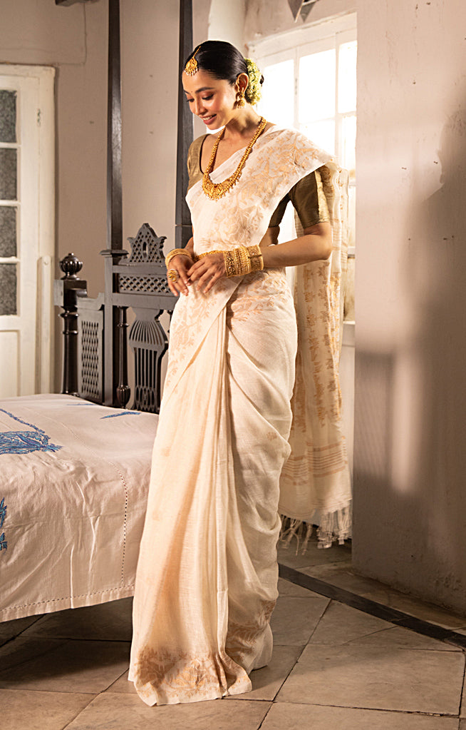 Pearl White color  Linen Saree with Silver Zari Jamdani Woven Design