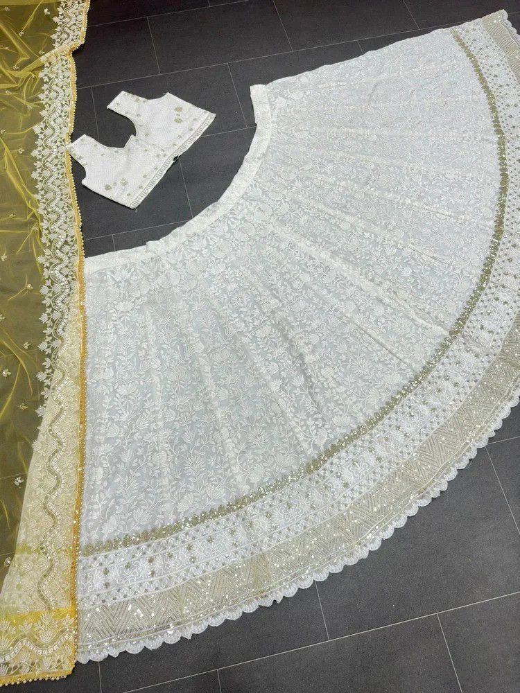 Kiara Advani Inspir White Embroidered Lehenga Choli